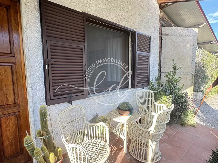 Immagine 6 di Porzione di casa in vendita  a Pietrasanta