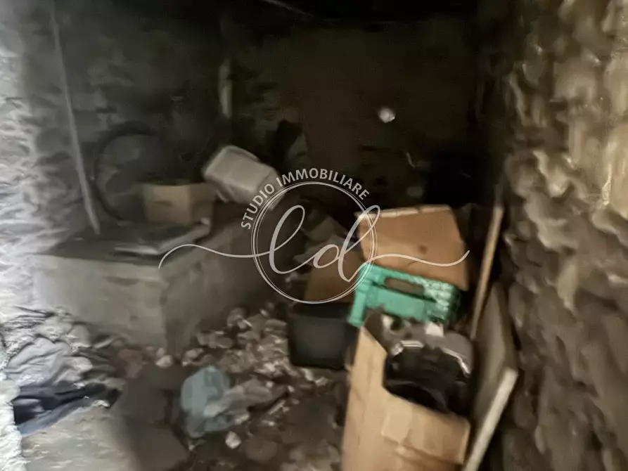 Immagine 68 di Porzione di casa in vendita  a Stazzema