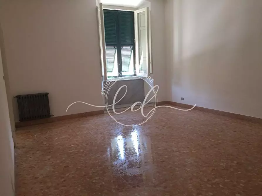 Immagine 19 di Quadrilocale in affitto  a Carrara