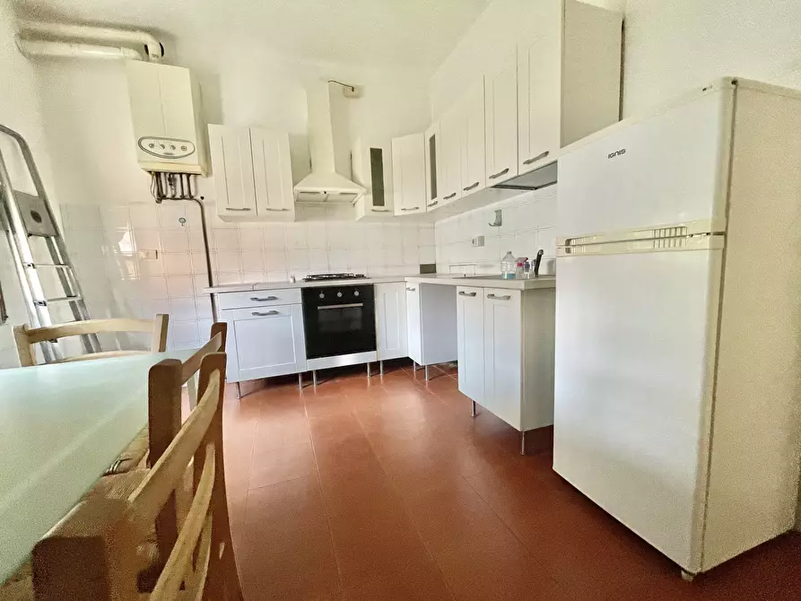 Immagine 5 di Quadrilocale in affitto  a Pietrasanta