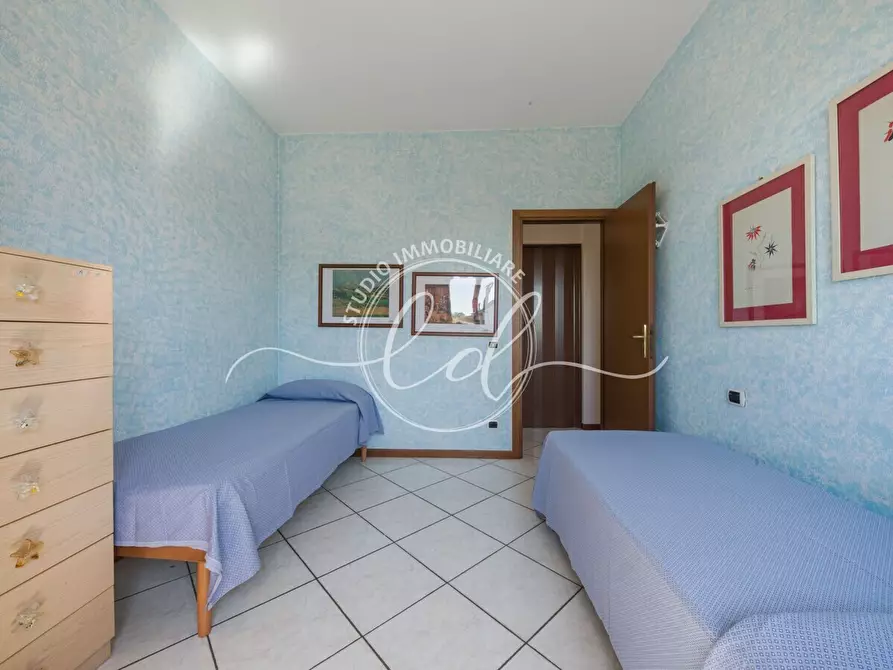 Immagine 10 di Quadrilocale in vendita  a Pietrasanta