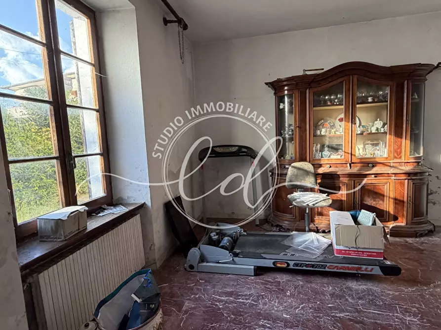 Immagine 8 di Porzione di casa in vendita  a Seravezza