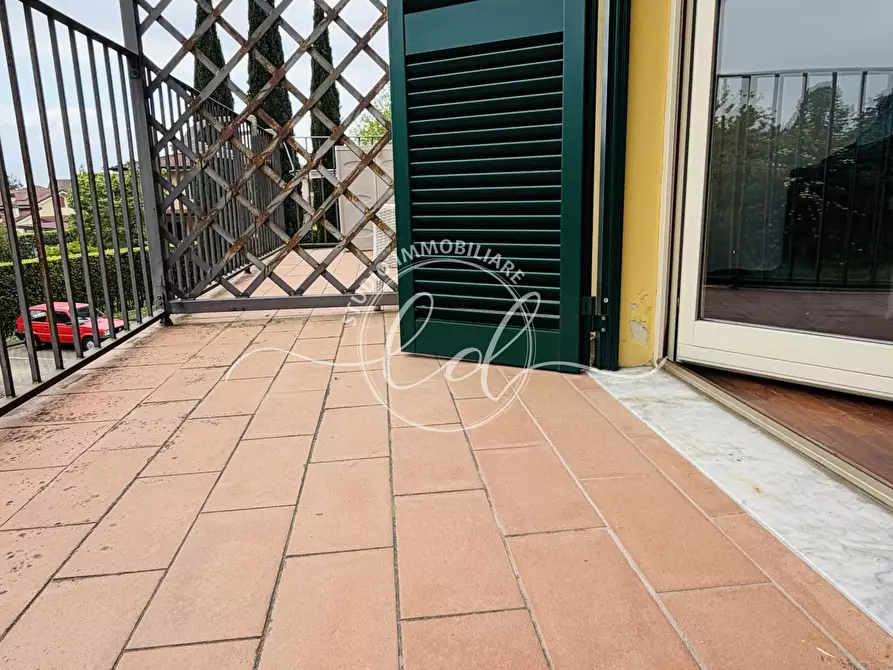 Immagine 45 di Villetta a schiera in vendita  a Pietrasanta