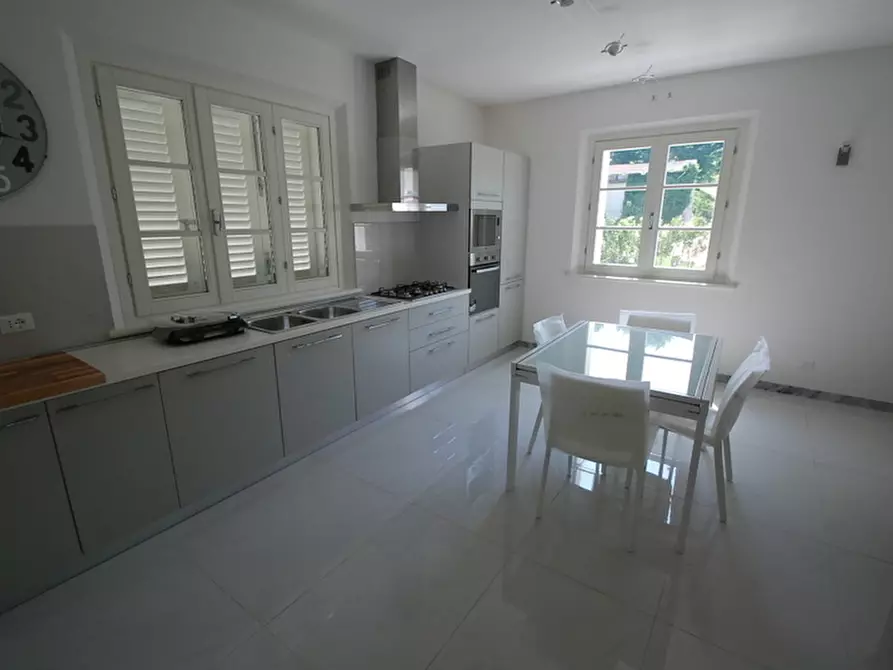 Immagine 81 di Villa in vendita  a Pietrasanta