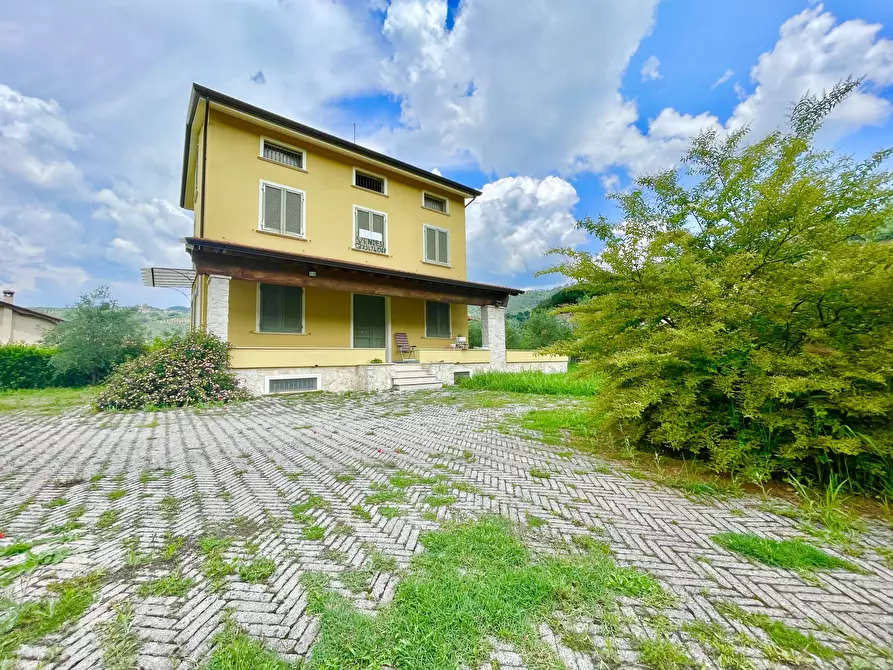 Immagine 45 di Casa indipendente in vendita  a Massarosa