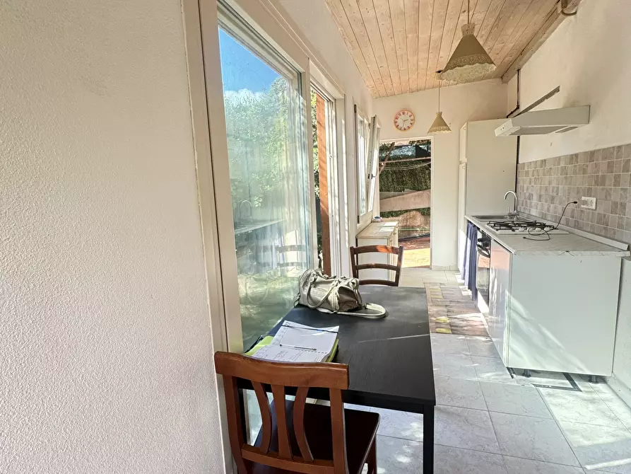 Immagine 7 di Porzione di casa in vendita  a Massa