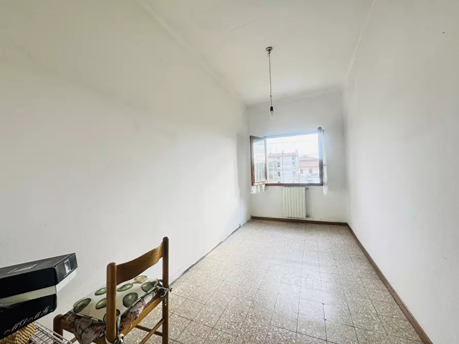 Immagine 36 di Porzione di casa in vendita  a Seravezza