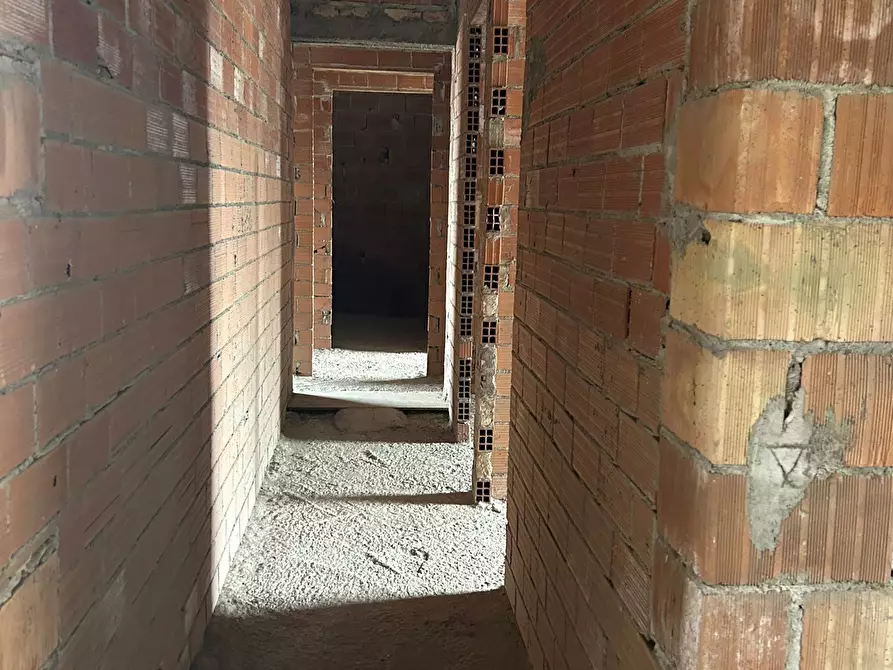 Immagine 15 di Porzione di casa in vendita  a Pietrasanta