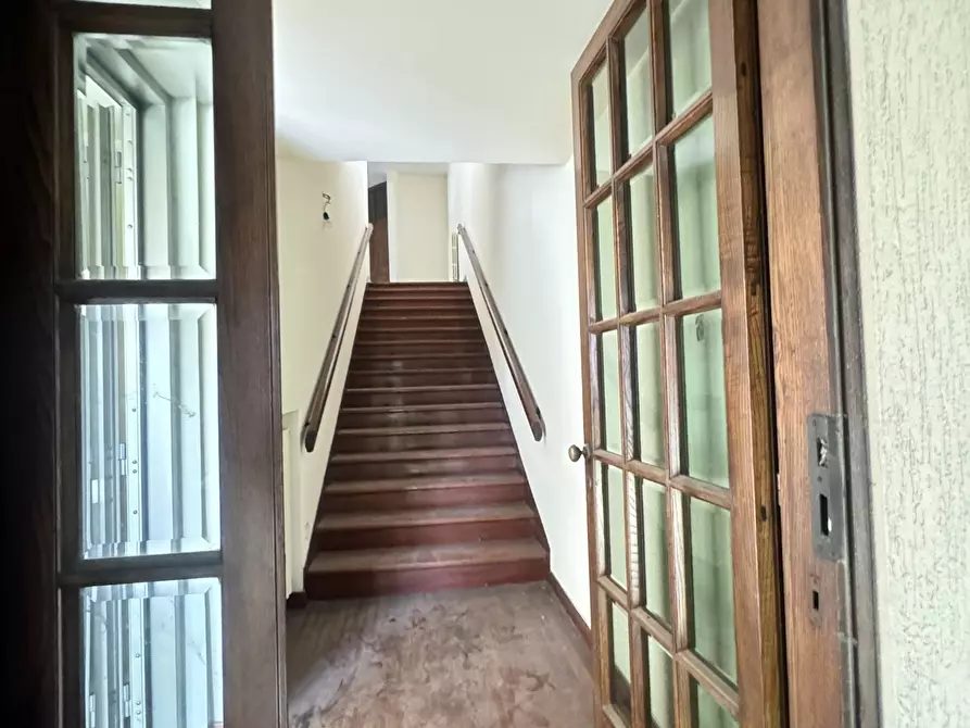 Immagine 16 di Porzione di casa in vendita  a Pietrasanta