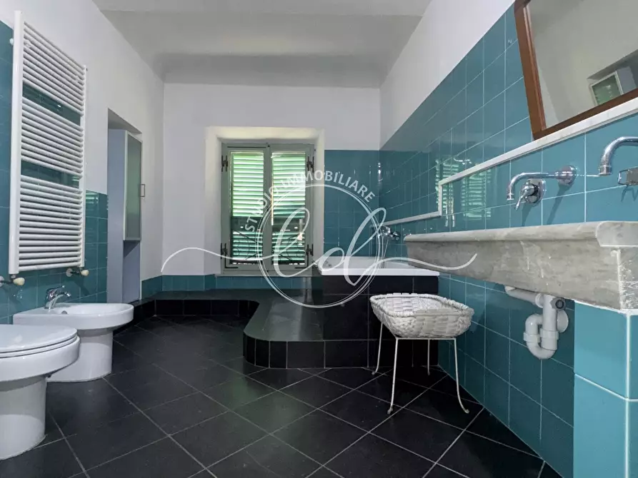 Immagine 22 di Quadrilocale in affitto  a Pietrasanta