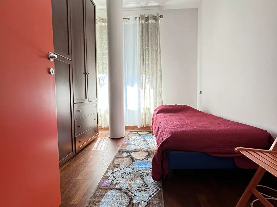 Immagine 9 di Quadrilocale in affitto  a Camaiore