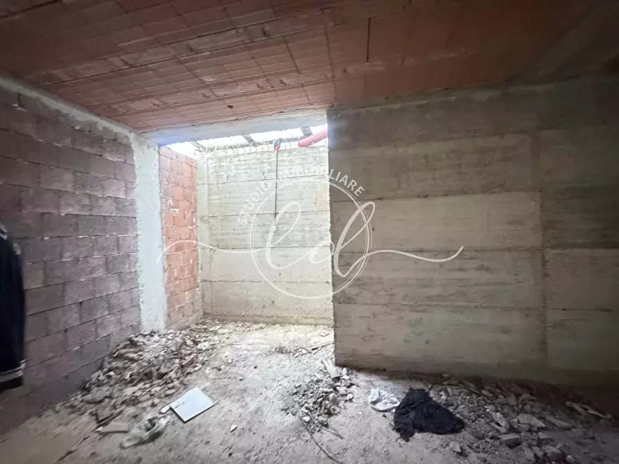 Immagine 42 di Porzione di casa in vendita  a Seravezza