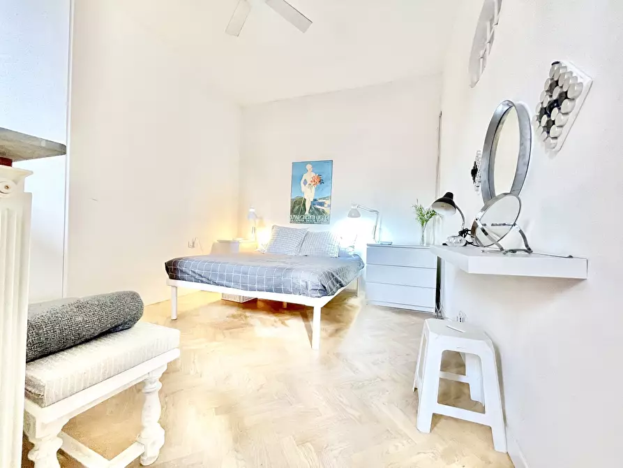 Immagine 25 di Trilocale in affitto  a Pietrasanta