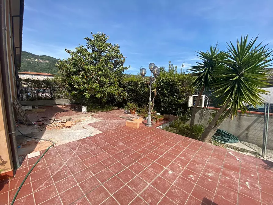 Immagine 33 di Porzione di casa in vendita  a Pietrasanta