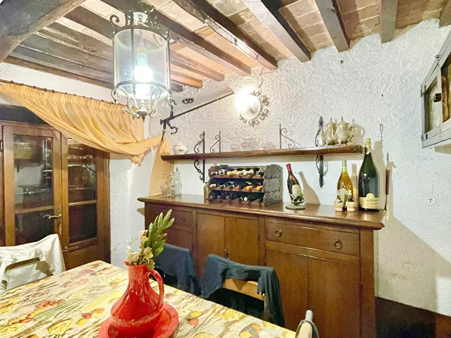 Immagine 46 di Porzione di casa in vendita  a Pietrasanta