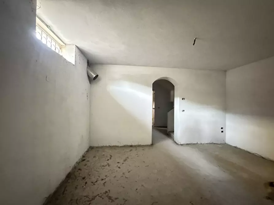 Immagine 27 di Porzione di casa in vendita  a Seravezza