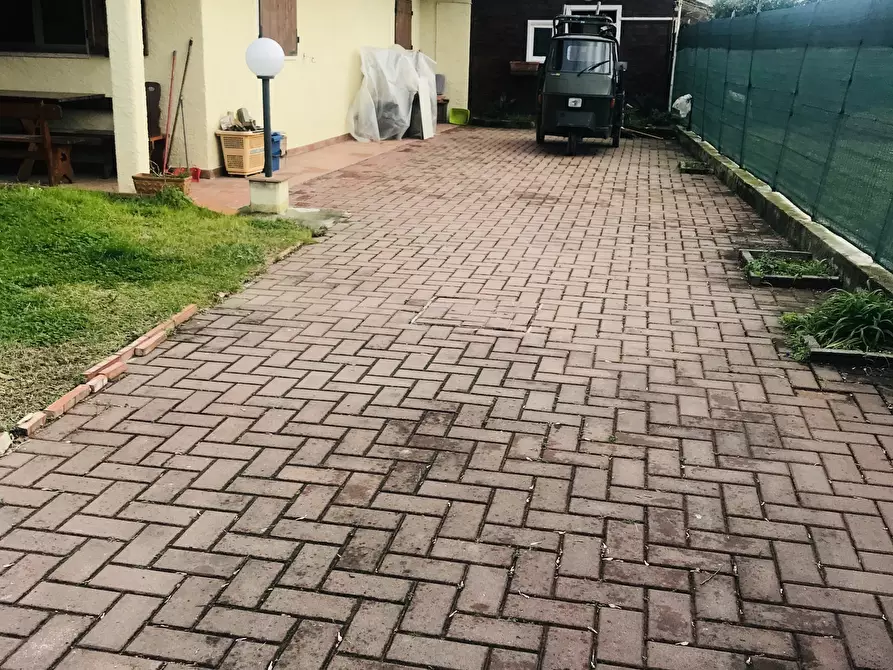 Immagine 29 di Casa indipendente in vendita  a Pietrasanta