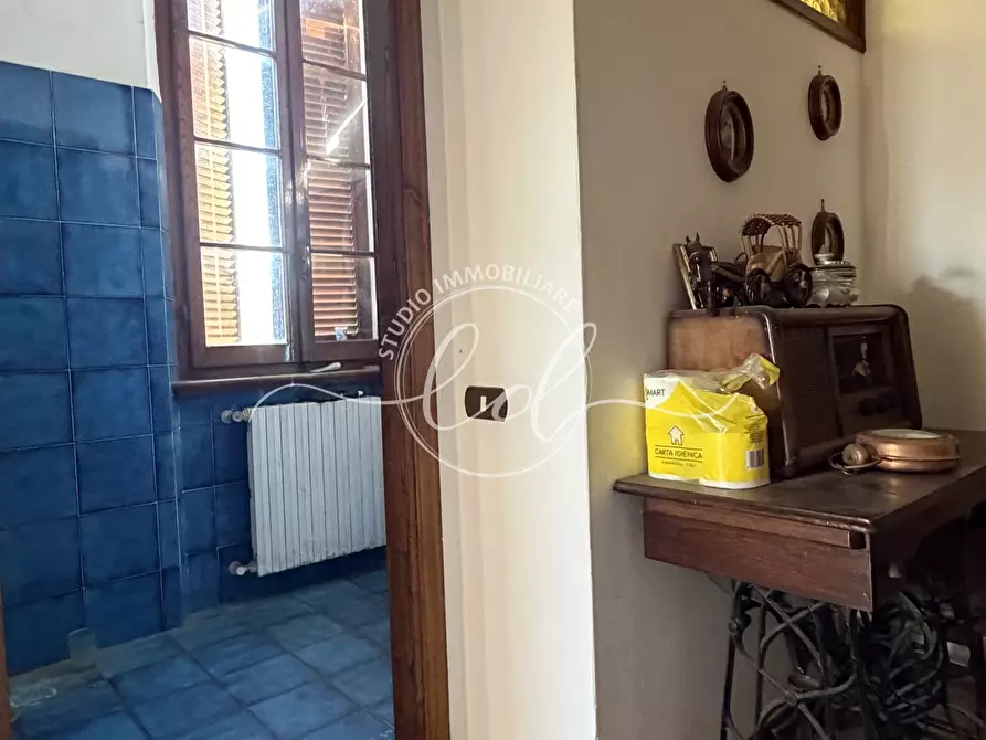 Immagine 23 di Porzione di casa in vendita  a Seravezza