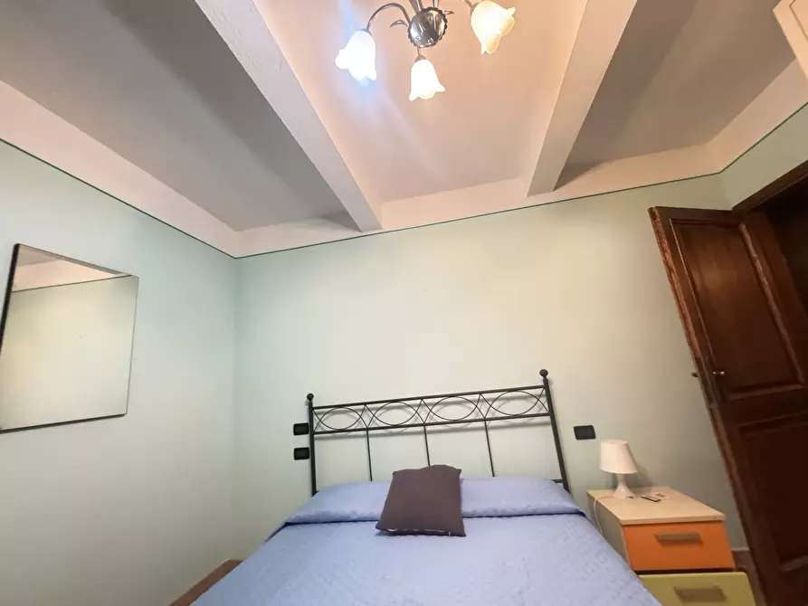 Immagine 4 di Stanza singola in vendita  a Pietrasanta