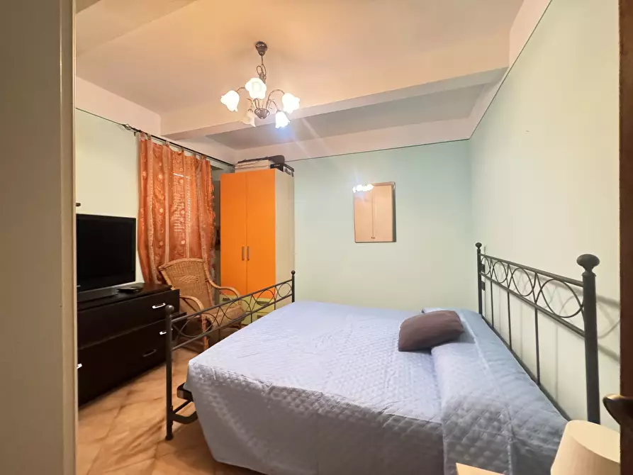 Immagine 7 di Stanza singola in vendita  a Pietrasanta