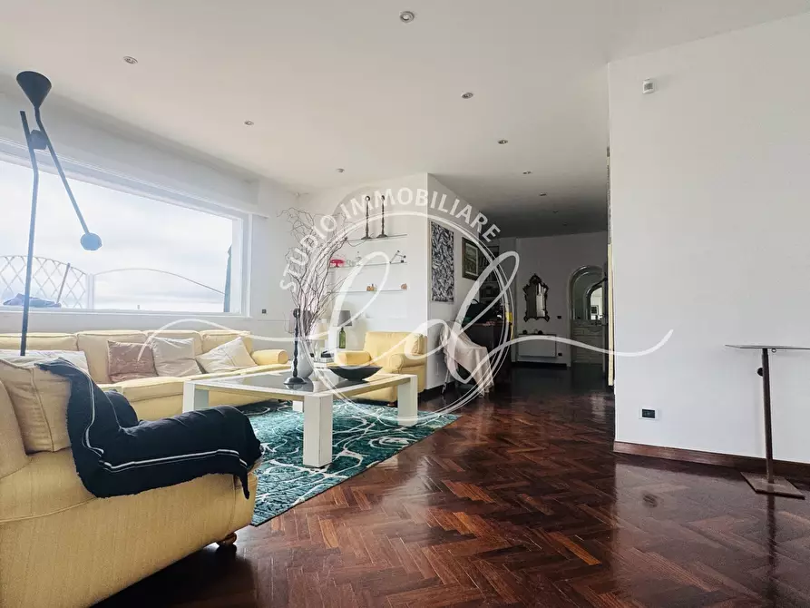 Immagine 24 di Attico in vendita  a Seravezza