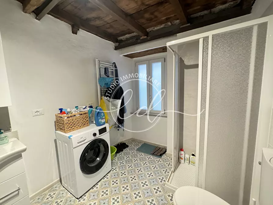 Immagine 22 di Porzione di casa in vendita  a Pietrasanta