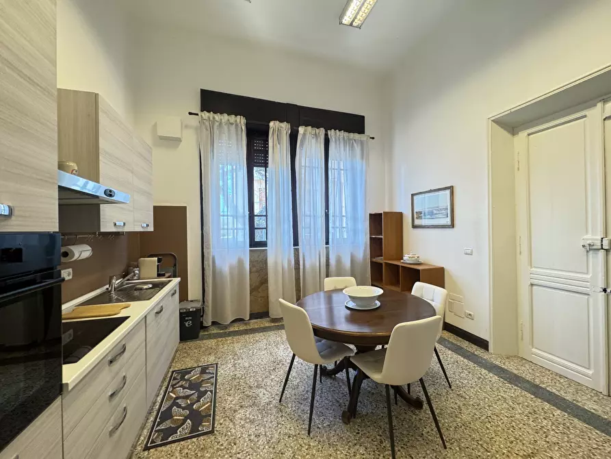 Immagine 12 di Rustico / casale in vendita  a Pietrasanta