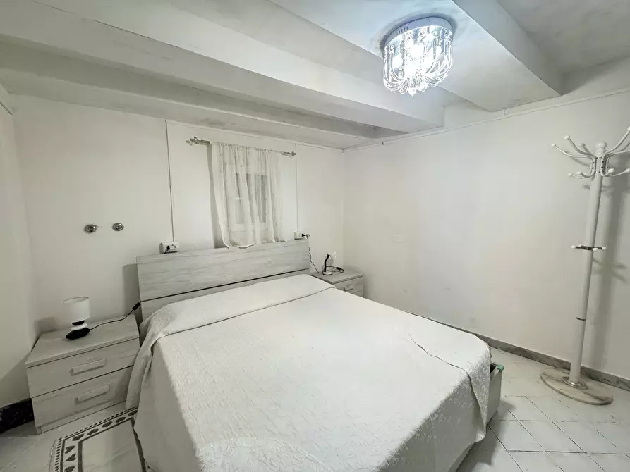 Immagine 13 di Trilocale in affitto  a Pietrasanta