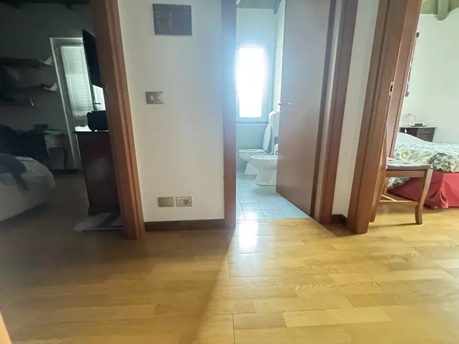 Immagine 29 di Porzione di casa in vendita  a Pietrasanta