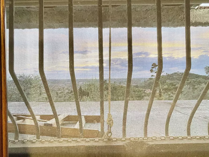 Immagine 47 di Porzione di casa in vendita  a Pietrasanta