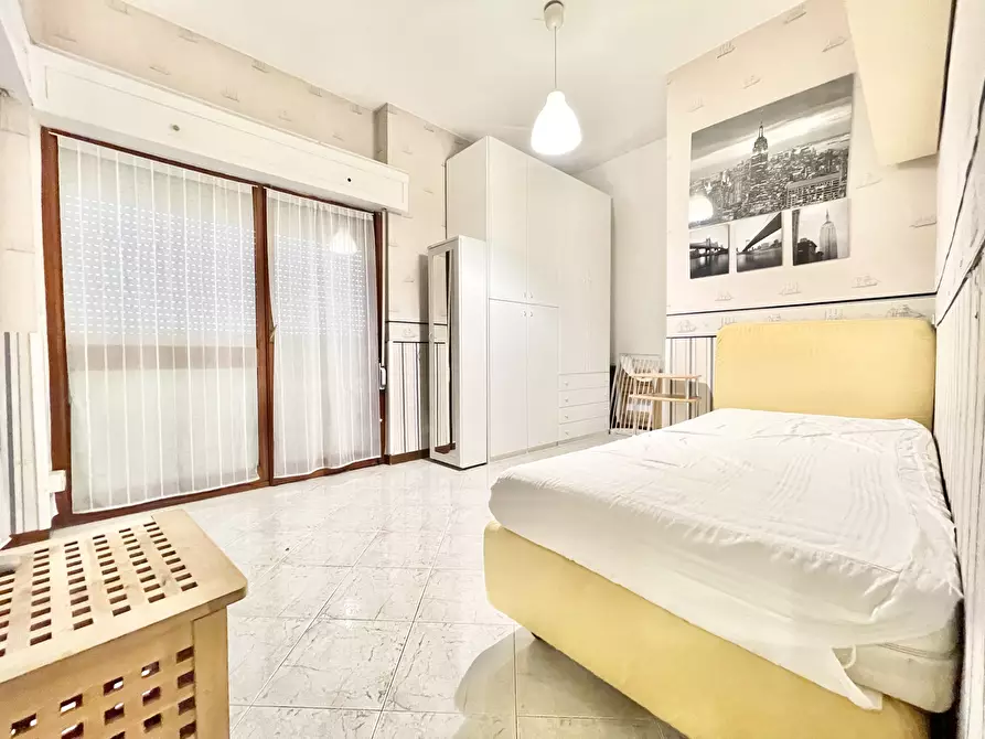 Immagine 19 di Quadrilocale in affitto  a Seravezza