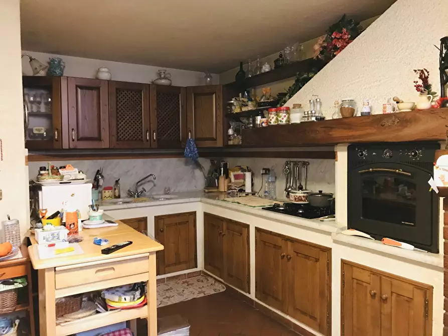 Immagine 8 di Casa indipendente in vendita  a Pietrasanta