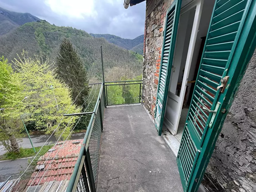 Immagine 34 di Porzione di casa in vendita  a Stazzema
