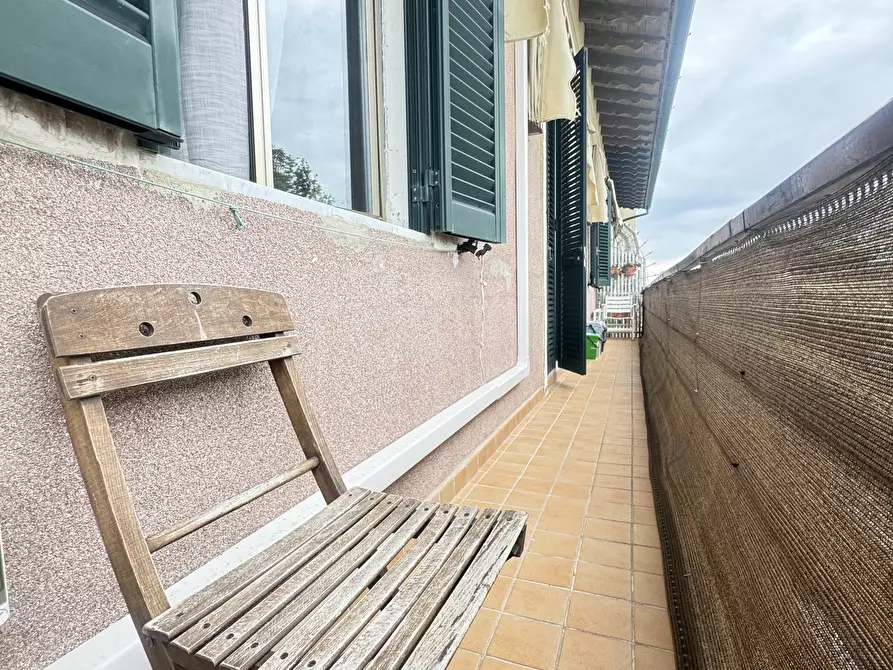 Immagine 13 di Quadrilocale in affitto  a Pietrasanta