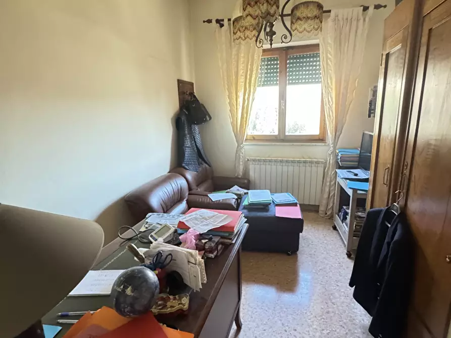 Immagine 41 di Quadrilocale in vendita  a Pietrasanta