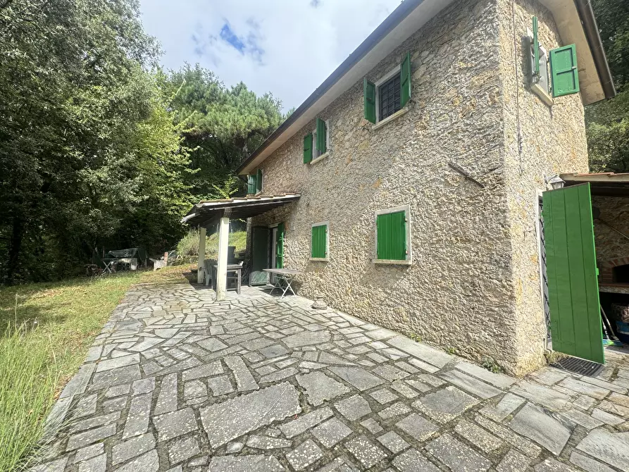 Immagine 26 di Rustico / casale in vendita  a Pietrasanta