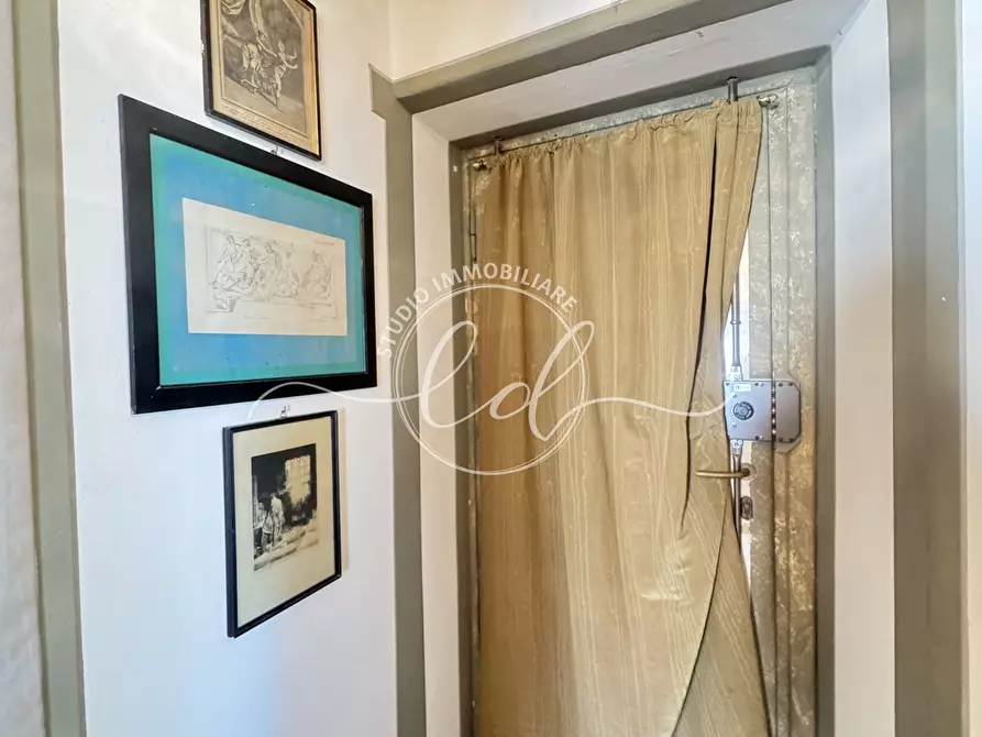 Immagine 45 di Trilocale in affitto  a Pietrasanta
