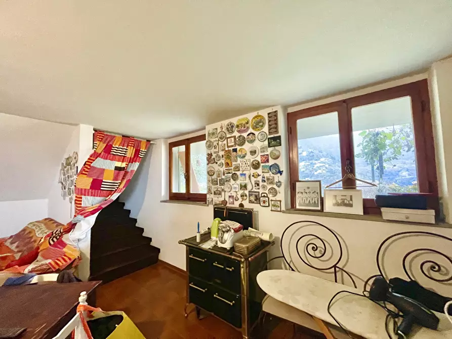 Immagine 5 di Casa indipendente in vendita  a Montignoso