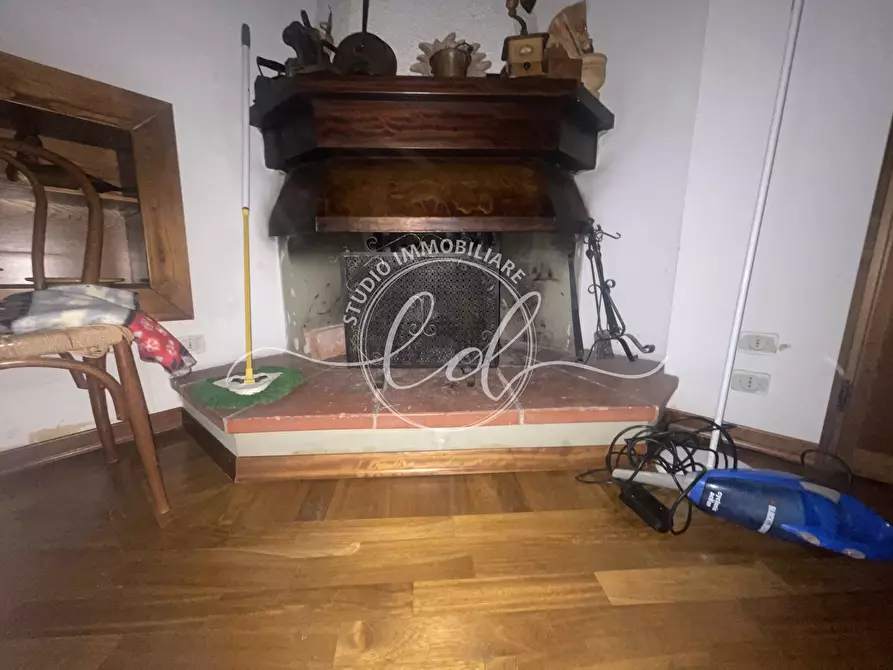 Immagine 59 di Casa indipendente in vendita  a Pietrasanta