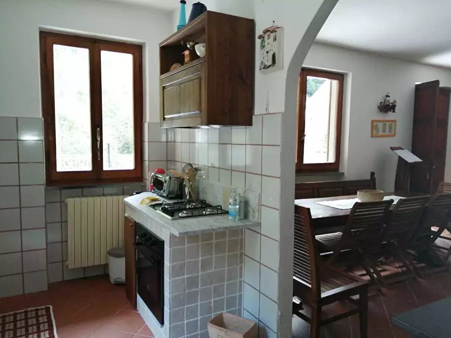 Immagine 10 di Casa indipendente in vendita  a Stazzema