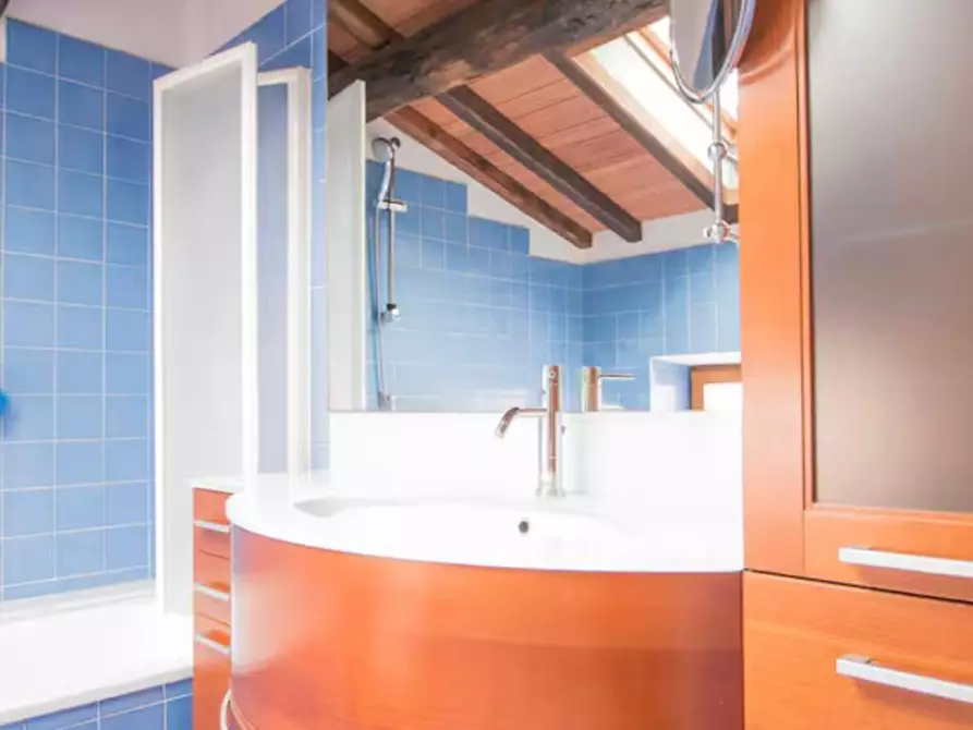 Immagine 30 di Appartamento in affitto  a Pietrasanta