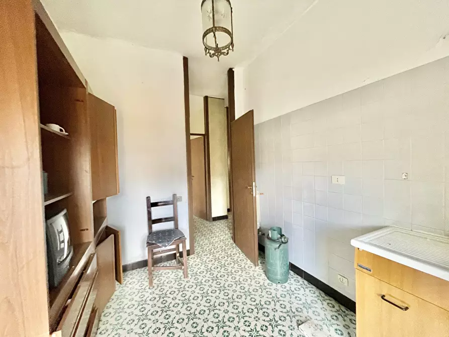 Immagine 8 di Quadrilocale in vendita  a Pietrasanta