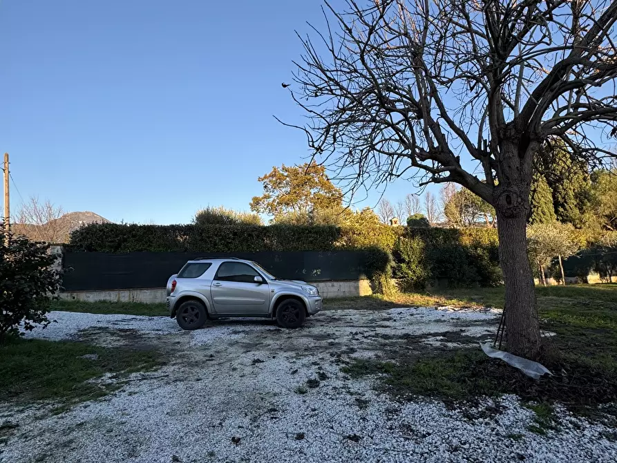 Immagine 22 di Laboratorio in vendita  a Pietrasanta