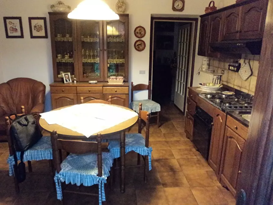 Immagine 21 di Porzione di casa in vendita  a Stazzema