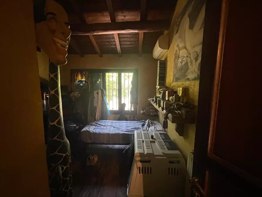 Immagine 43 di Casa indipendente in vendita  a Camaiore