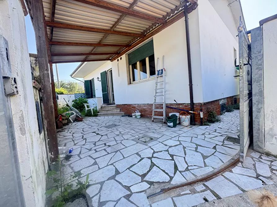 Immagine 20 di Casa indipendente in vendita  a Seravezza