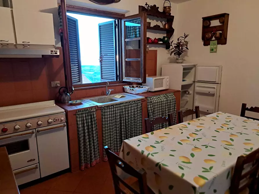 Immagine 19 di Casa indipendente in vendita  a Massarosa