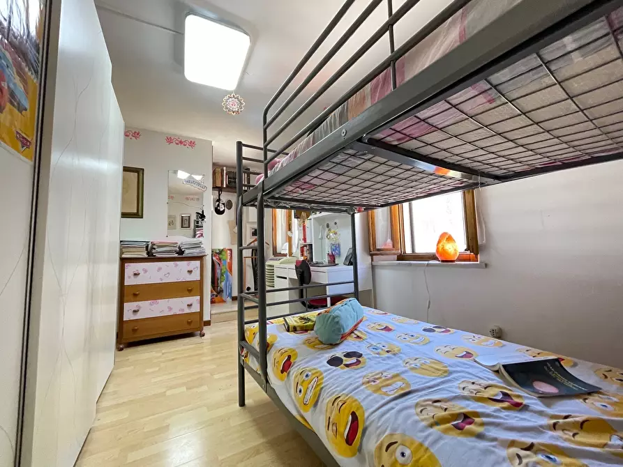 Immagine 21 di Terratetto in vendita  a Seravezza