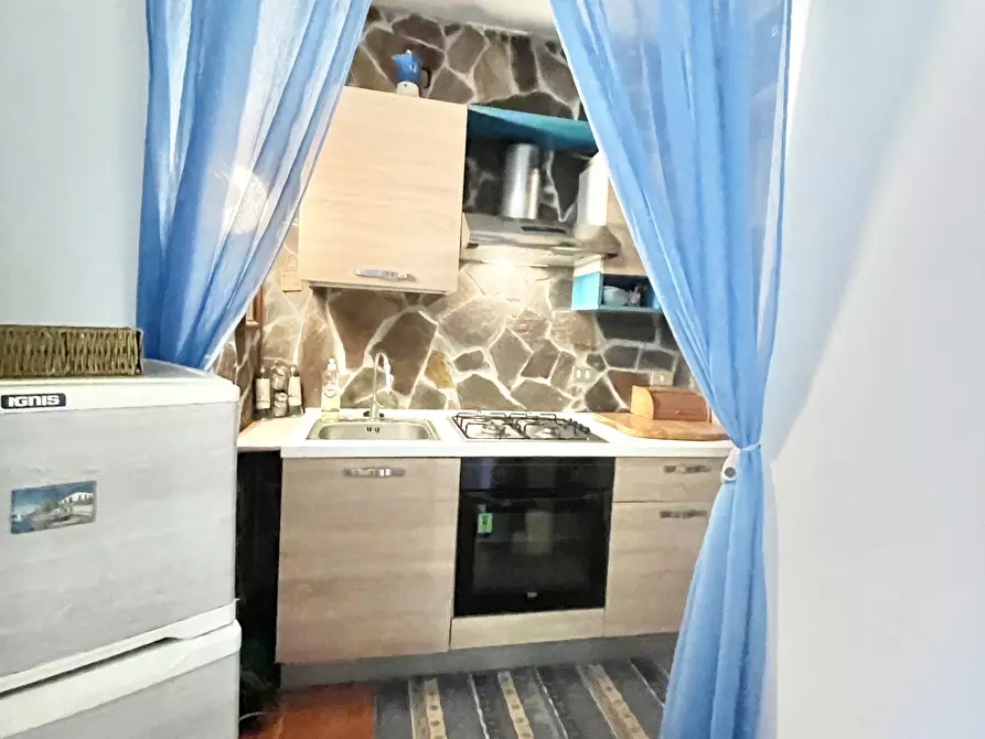 Immagine 62 di Porzione di casa in vendita  a Massarosa