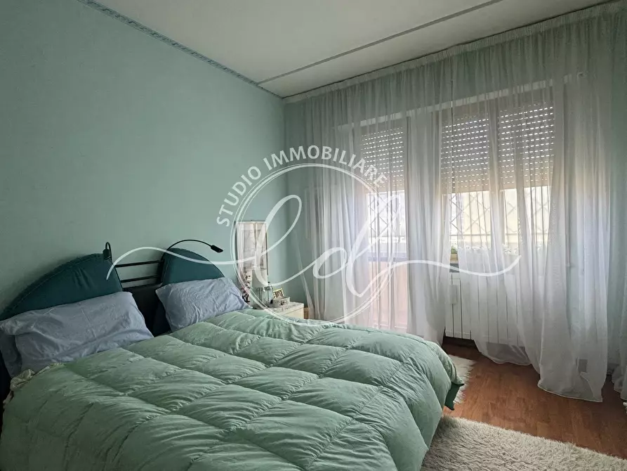 Immagine 34 di Quadrilocale in vendita  a Seravezza